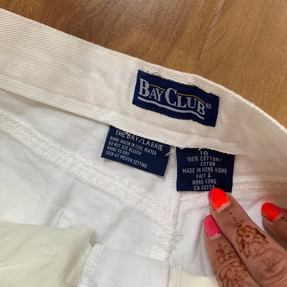 Vintage Nautical ‘Bay Club’ White Denim HighWaist Shorts & Sleeveless Blouse Set - Picture 9 of 16